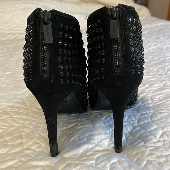 Michael Kors Black suede leather stud booties size 9 - Picture 4 of 13